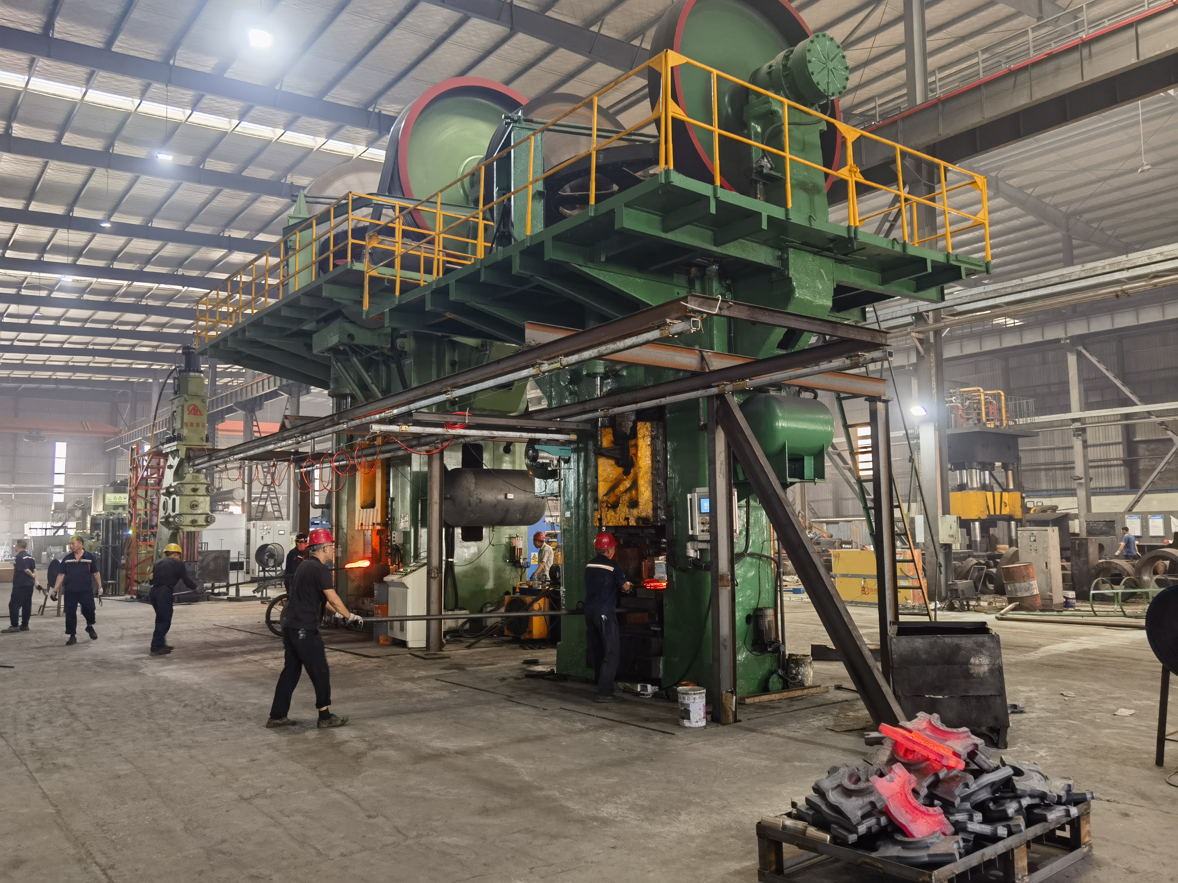 Tong Xin Precision Forging Co., Ltd. Официјално пуштена во употреба производствена линија за ковање од 8000 тони